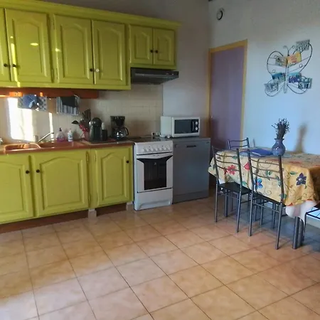 Appartement Independant Dans Mas Arles Buitenkant foto