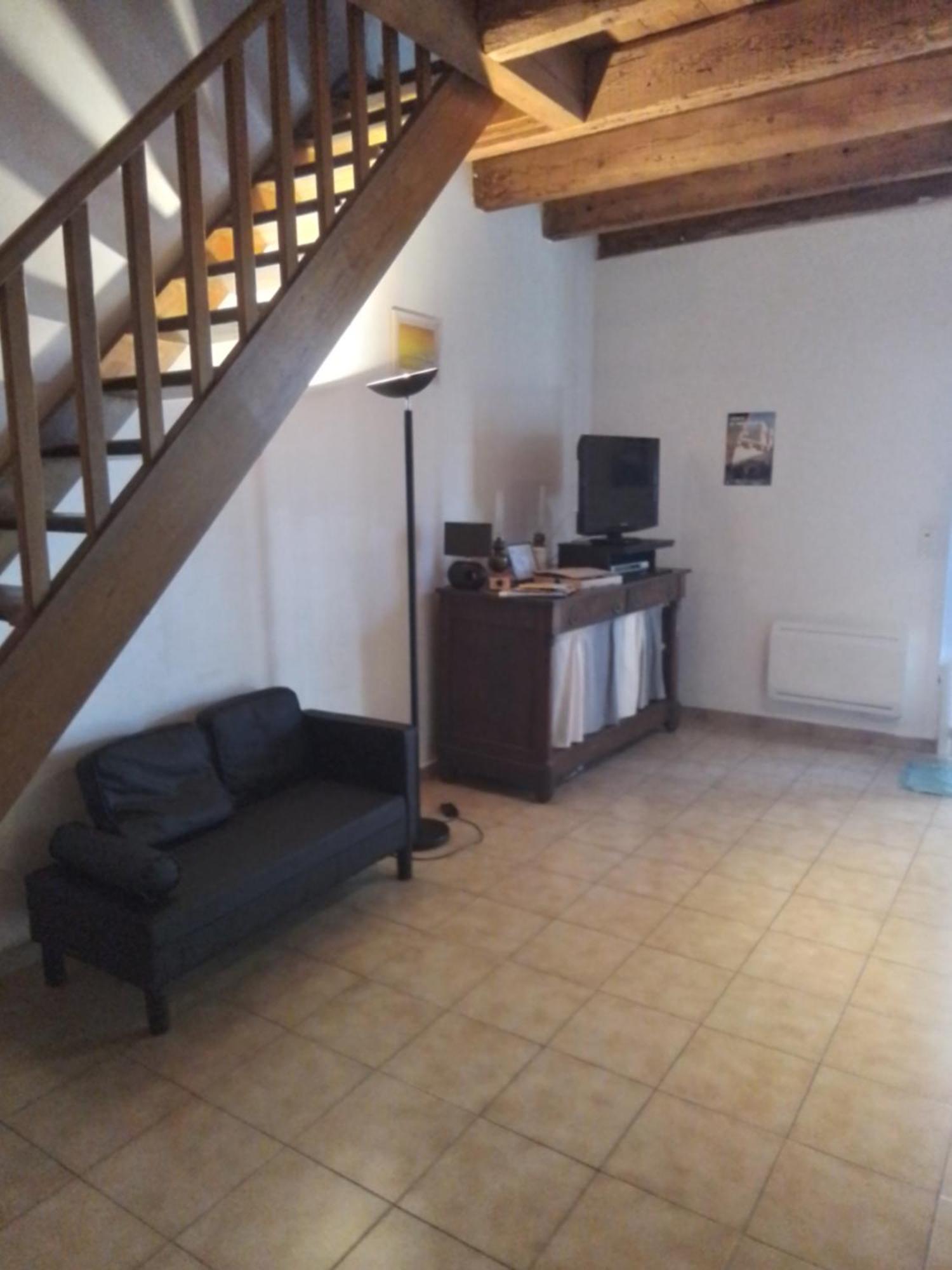 Independant Dans Mas Apartment Arles